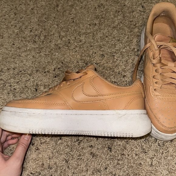 Nike platform Air Force 1 women’s 7.5 shoe - Picture 2 of 4